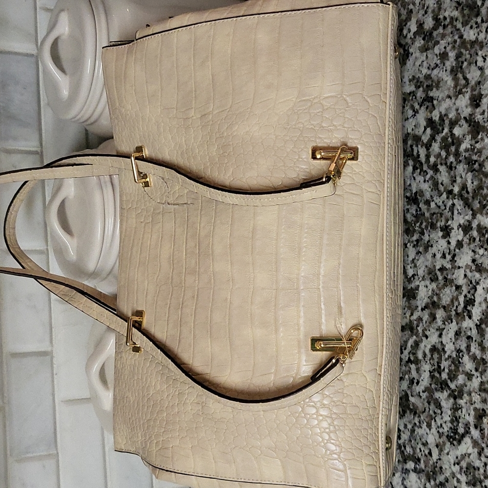 Antonio Melani NWT Exotic Tote Stone - Picture 8 of 15